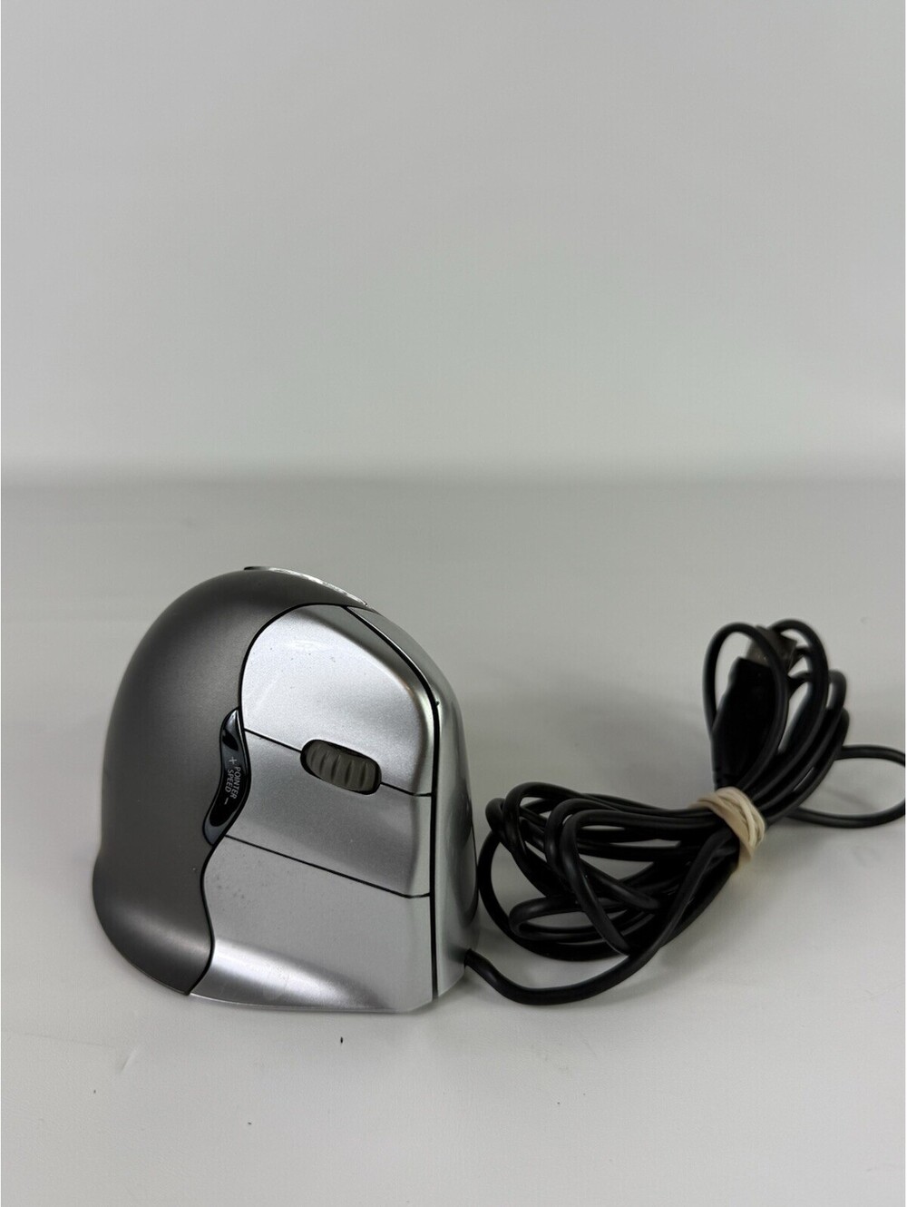 Evoluent Vertical Optical Mouse Wired VM4R Right Handed